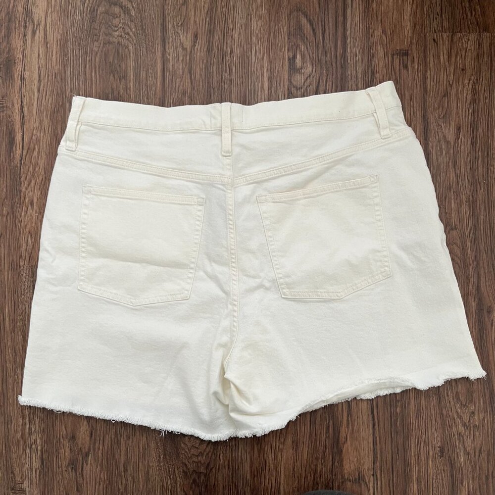 J.Crew Ivory High Rise Button Fly Denim Shorts 33 - Picture 8 of 11